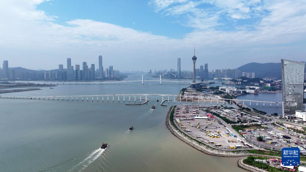這是11月23日拍攝的澳門一景（無(wú)人機(jī)照片）。
