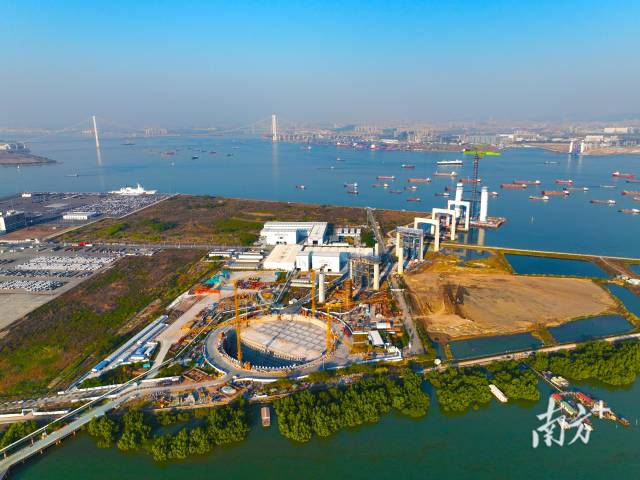 獅子洋通道建設(shè)現(xiàn)場(chǎng)。