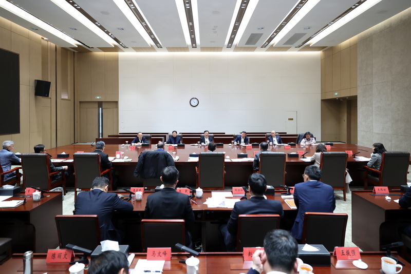 夏寶龍?jiān)谇昂V鞒终匍_(kāi)座談會(huì) 夏寶龍?jiān)谇昂V鞒终匍_(kāi)座談會(huì)