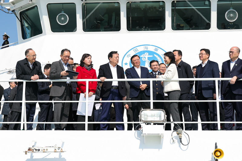 夏寶龍調(diào)研鹽田港