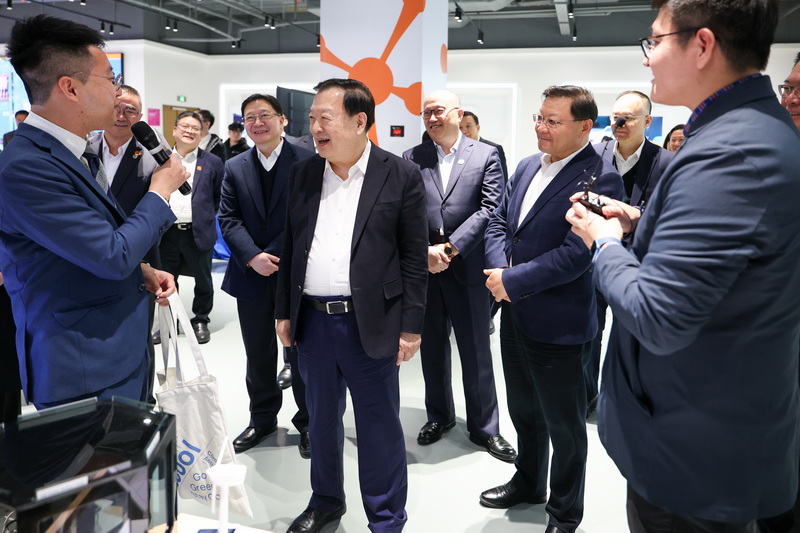 夏寶龍走訪香港科學(xué)園深圳分園 夏寶龍走訪香港科學(xué)園深圳分園