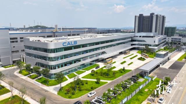 中創新航江門生產基地。 南方+ 楊興樂 攝