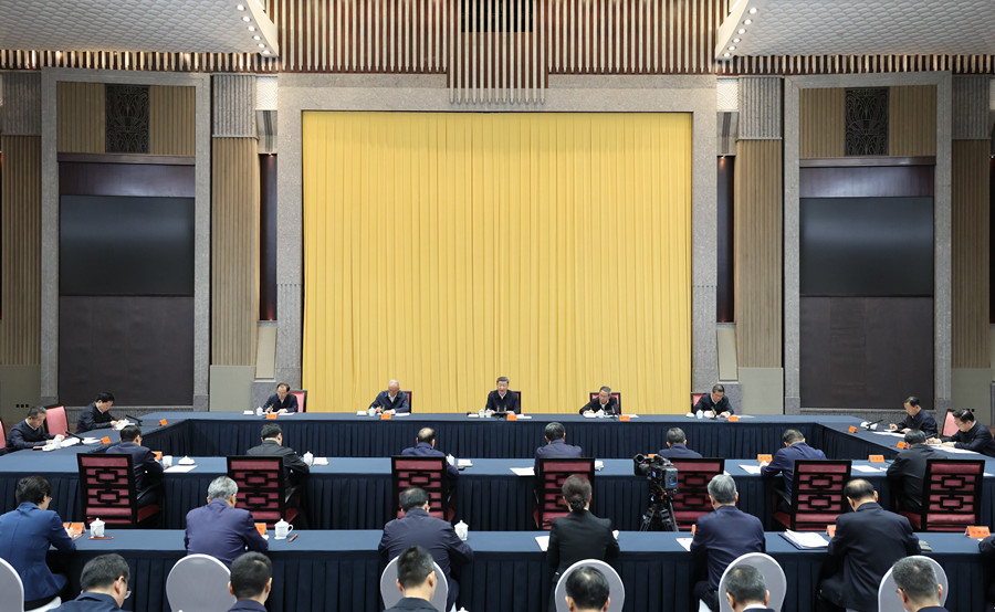 4月30日上午,中共中央總書記、國家主席、中央軍委主席習近平在上海主持召開部分省區(qū)市“十五五”時期經(jīng)濟社會發(fā)展座談會并發(fā)表重要講話。新華社記者 丁林 攝 4月30日上午,中共中央總書記、國家主席、中央軍委主席習近平在上海主持召開部分省區(qū)市“十五五”時期經(jīng)濟社會發(fā)展座談會并發(fā)表重要講話。新華社記者 丁林 攝