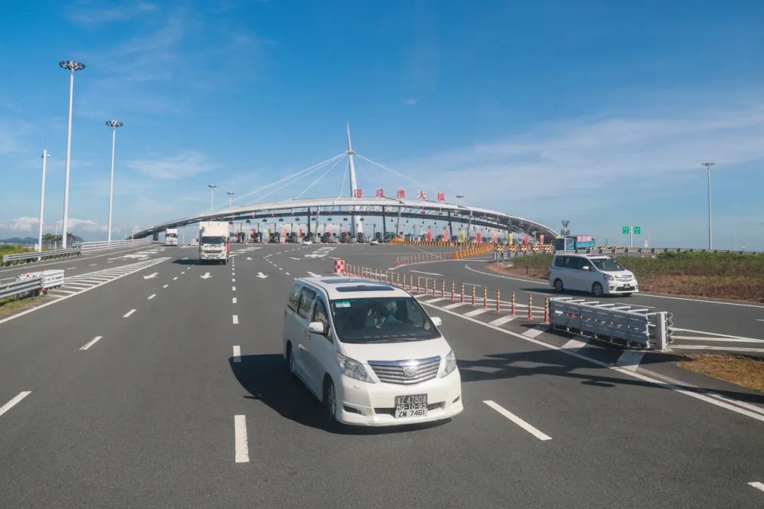 港珠澳大橋行駛車輛 港珠澳大橋行駛車輛