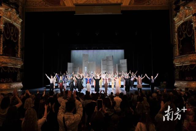 莫斯科時(shí)間4月25日晚，深圳原創(chuàng)舞劇《詠春》在俄羅斯首都莫斯科大劇院震撼上演。