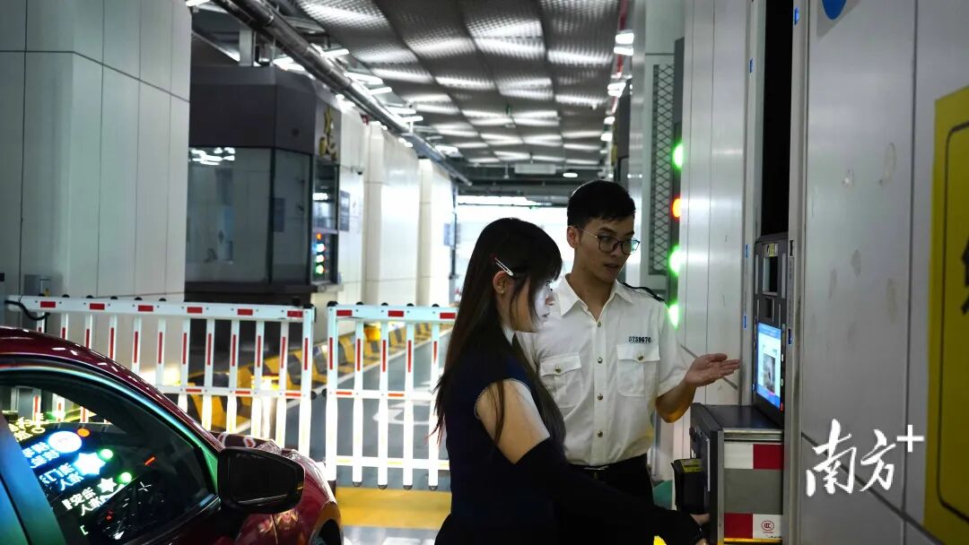 廣東外貿在復雜的外部環境下頂壓前行,延續了量穩質提的發展勢頭。 廣東外貿在復雜的外部環境下頂壓前行,延續了量穩質提的發展勢頭。