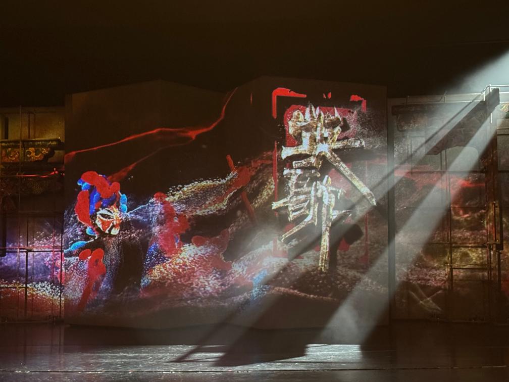 舞劇《英歌》在上海演出。新華社記者孫麗萍攝 舞劇《英歌》在上海演出。新華社記者孫麗萍攝