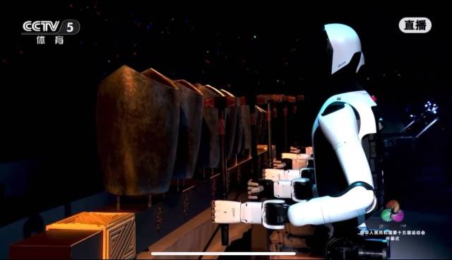  機器人奏響千年禮樂