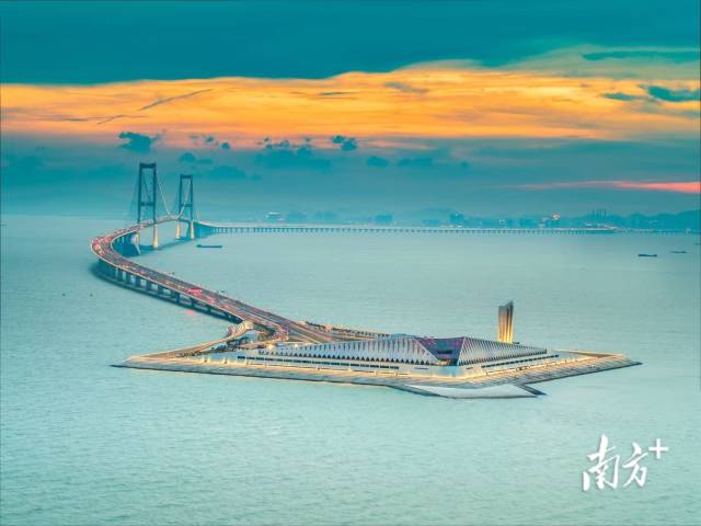 深中通道西人工島