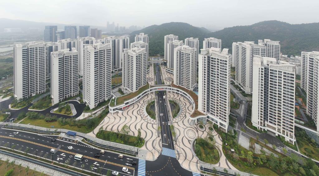 2024年11月24日拍攝的橫琴澳門新街坊小區（無人機照片）。新華社記者 鄧華 攝