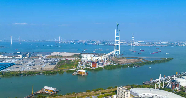 建設中的獅子洋大橋。